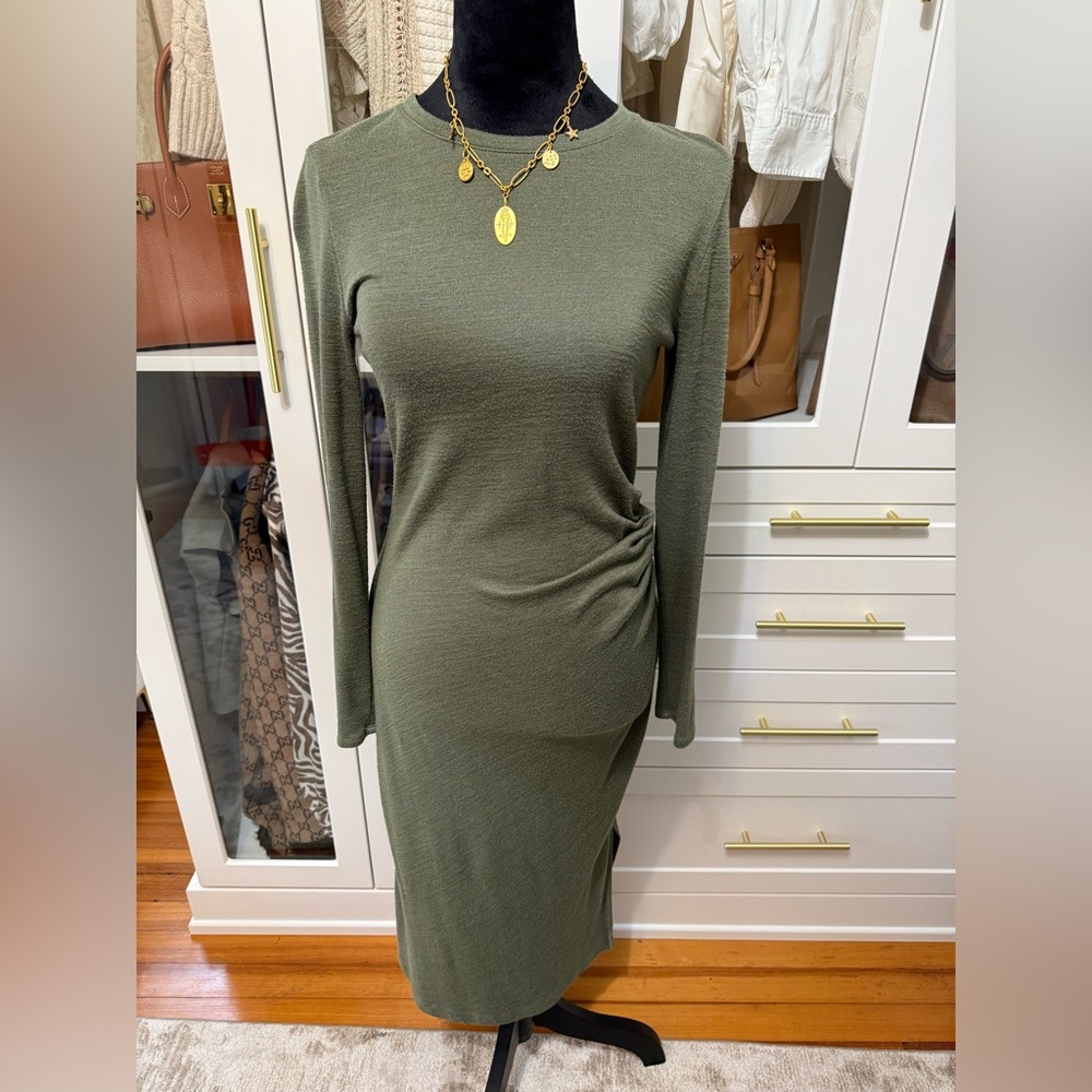 Banana Republic Stretch Long sleeve Midi Dress
